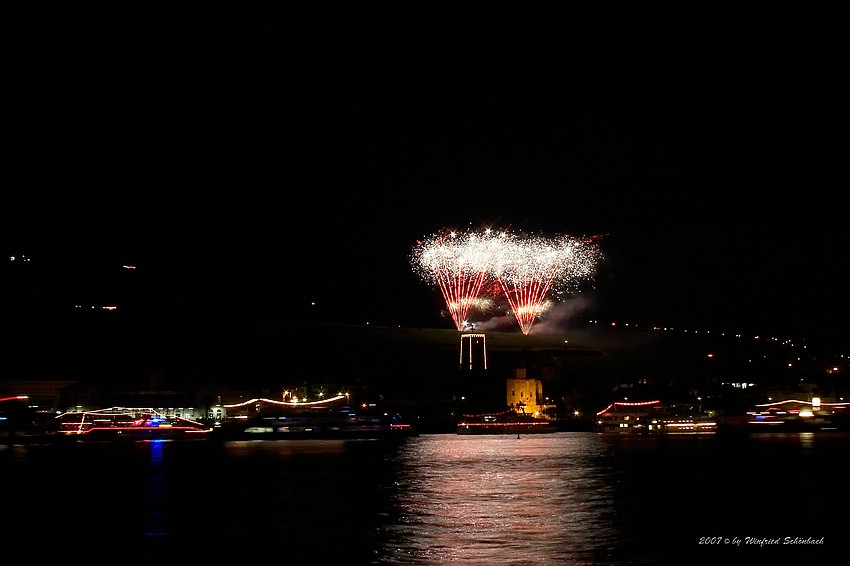 Rhein im Feuerzauber in R�desheim ( 13 )