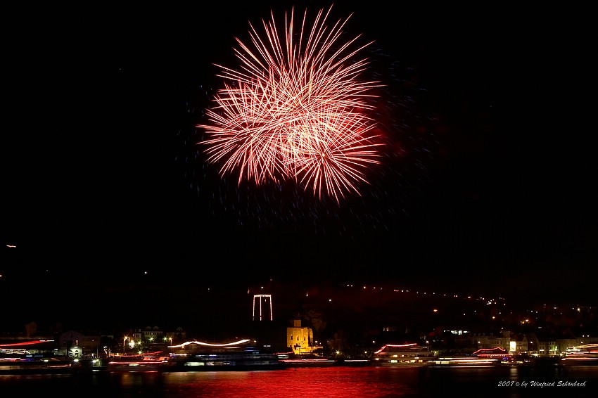 Rhein im Feuerzauber in R�desheim ( 17 )