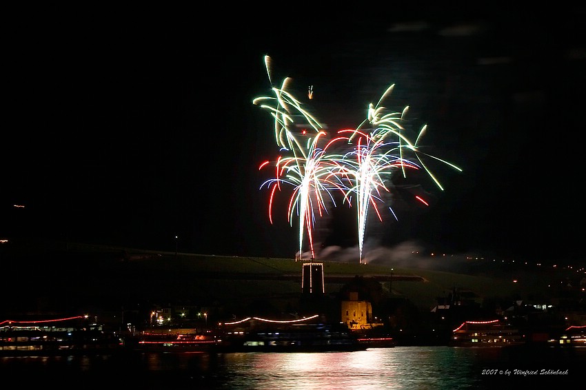 Rhein im Feuerzauber in R�desheim ( 20 )