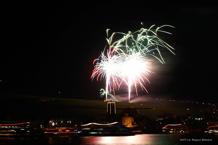 Rhein im Feuerzauber in R�desheim ( 21 )