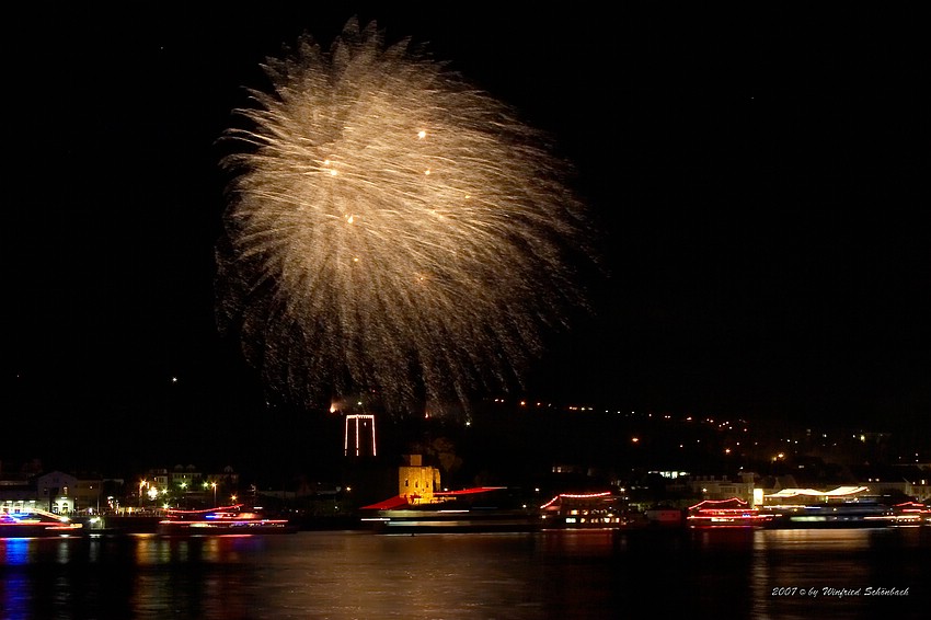 Rhein im Feuerzauber in R�desheim ( 31 )